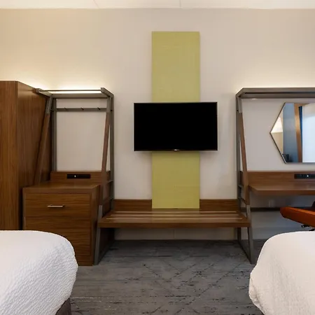 Holiday Inn Express Charleston Us Highway 17 & I-526 By Ihg-3
